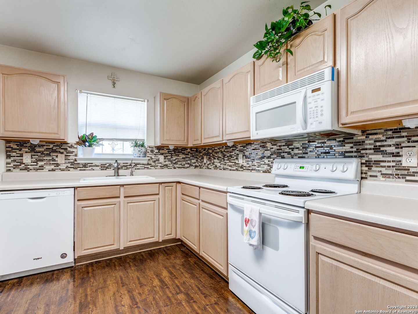 10703 N SHAENRIDGE