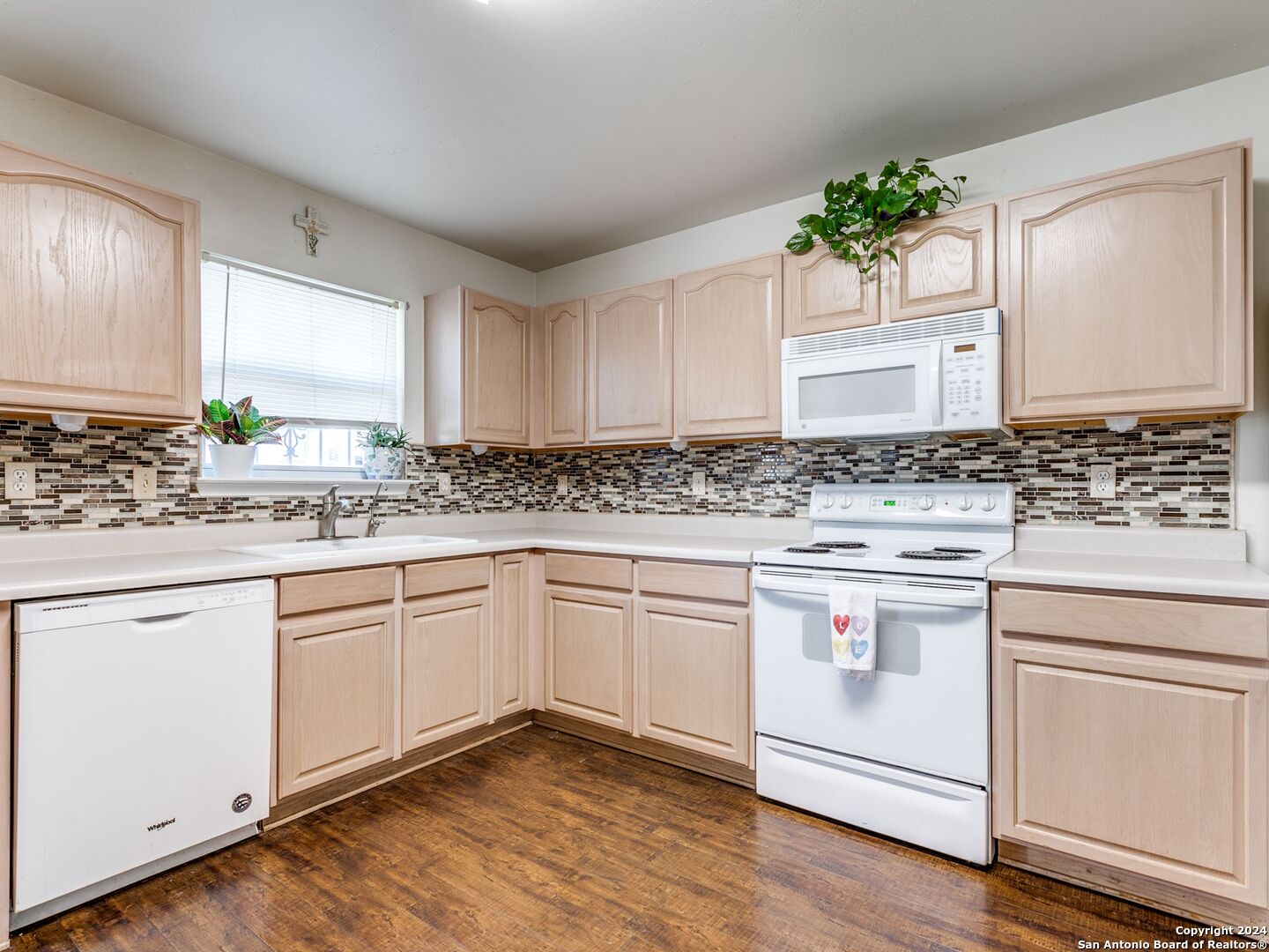10703 N SHAENRIDGE