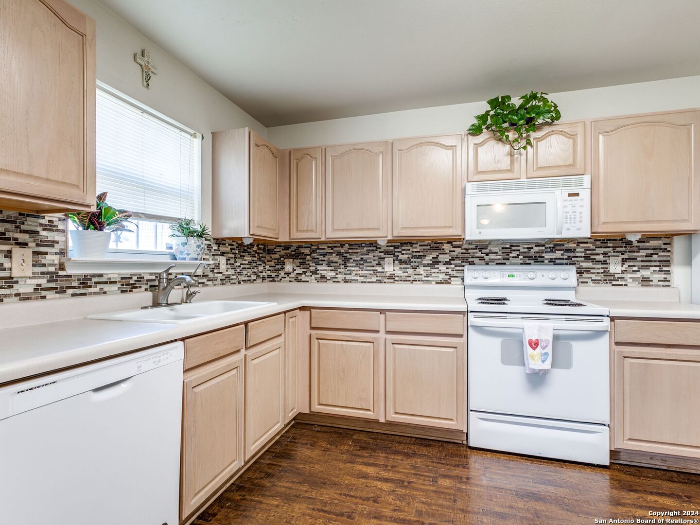10703 N SHAENRIDGE