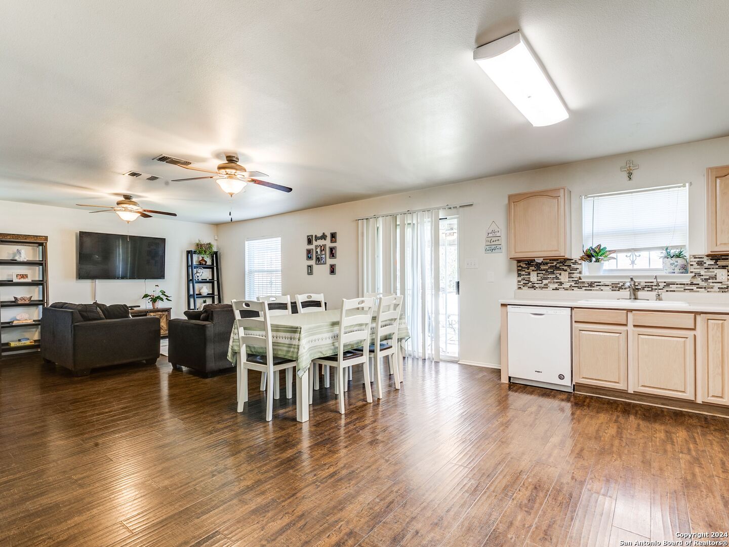 10703 N SHAENRIDGE