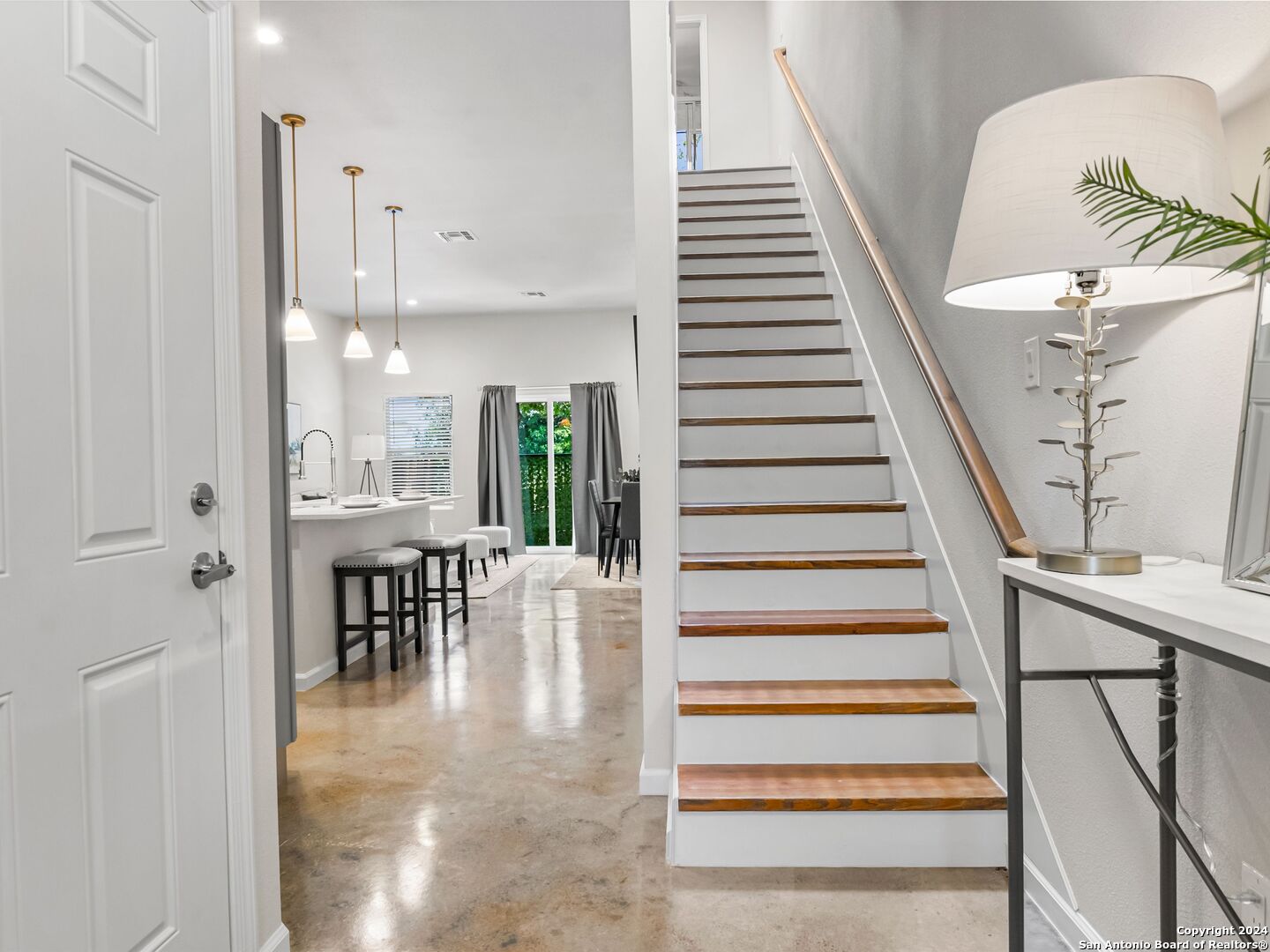 1002 MORNINGSIDE DRIVE 4