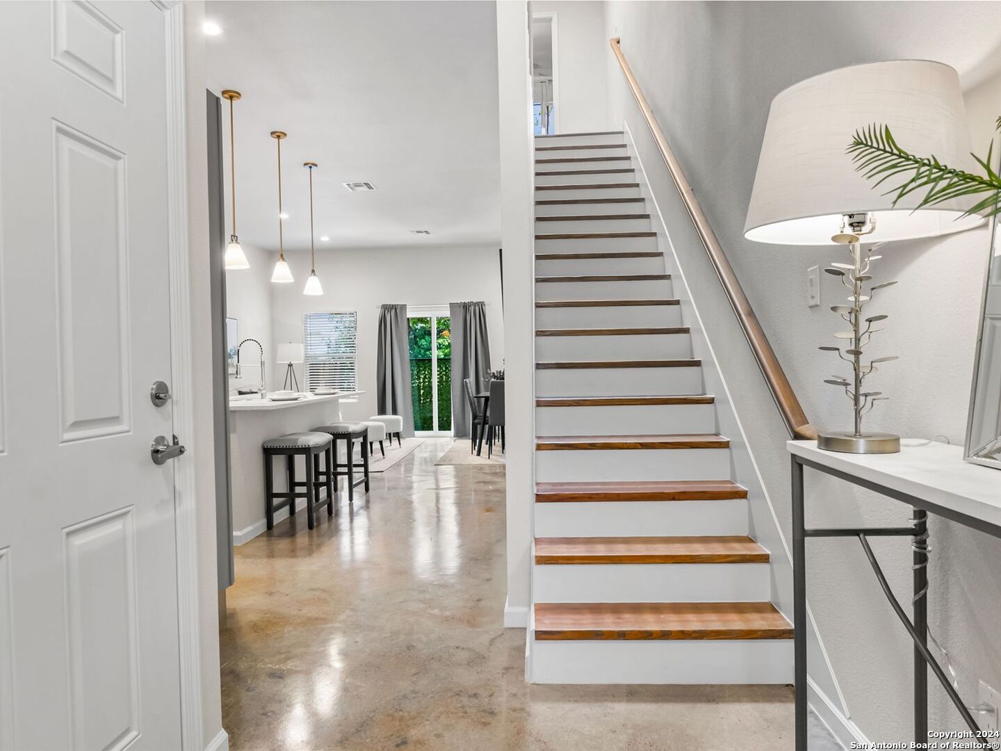 1002 MORNINGSIDE DRIVE 4