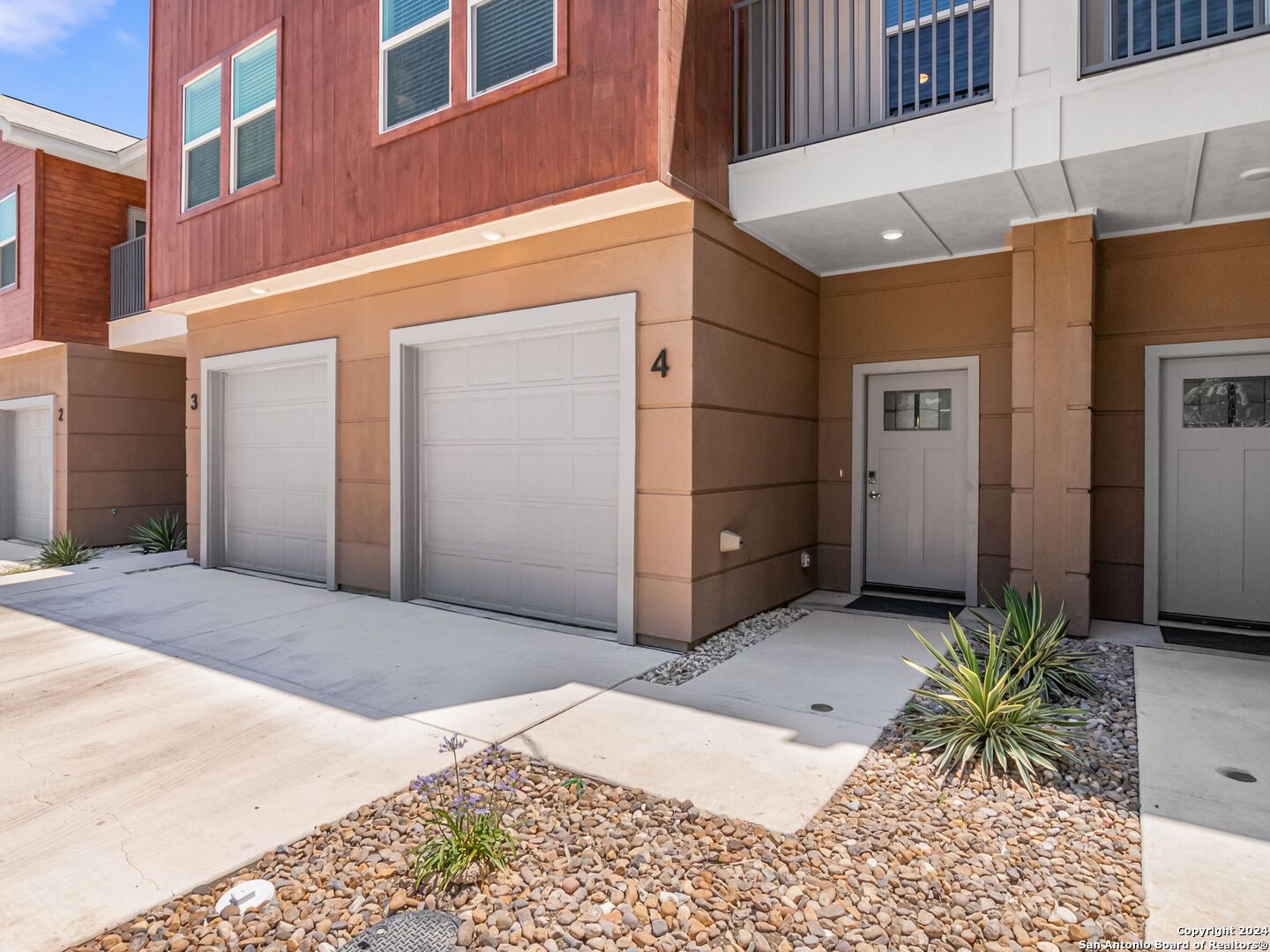1002 MORNINGSIDE DRIVE 4