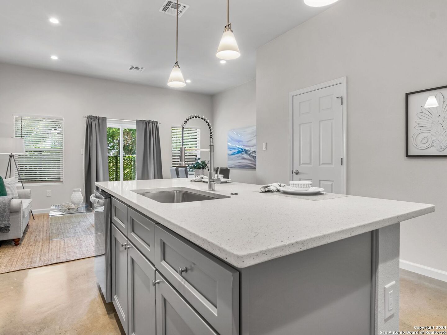 1002 MORNINGSIDE DRIVE 4