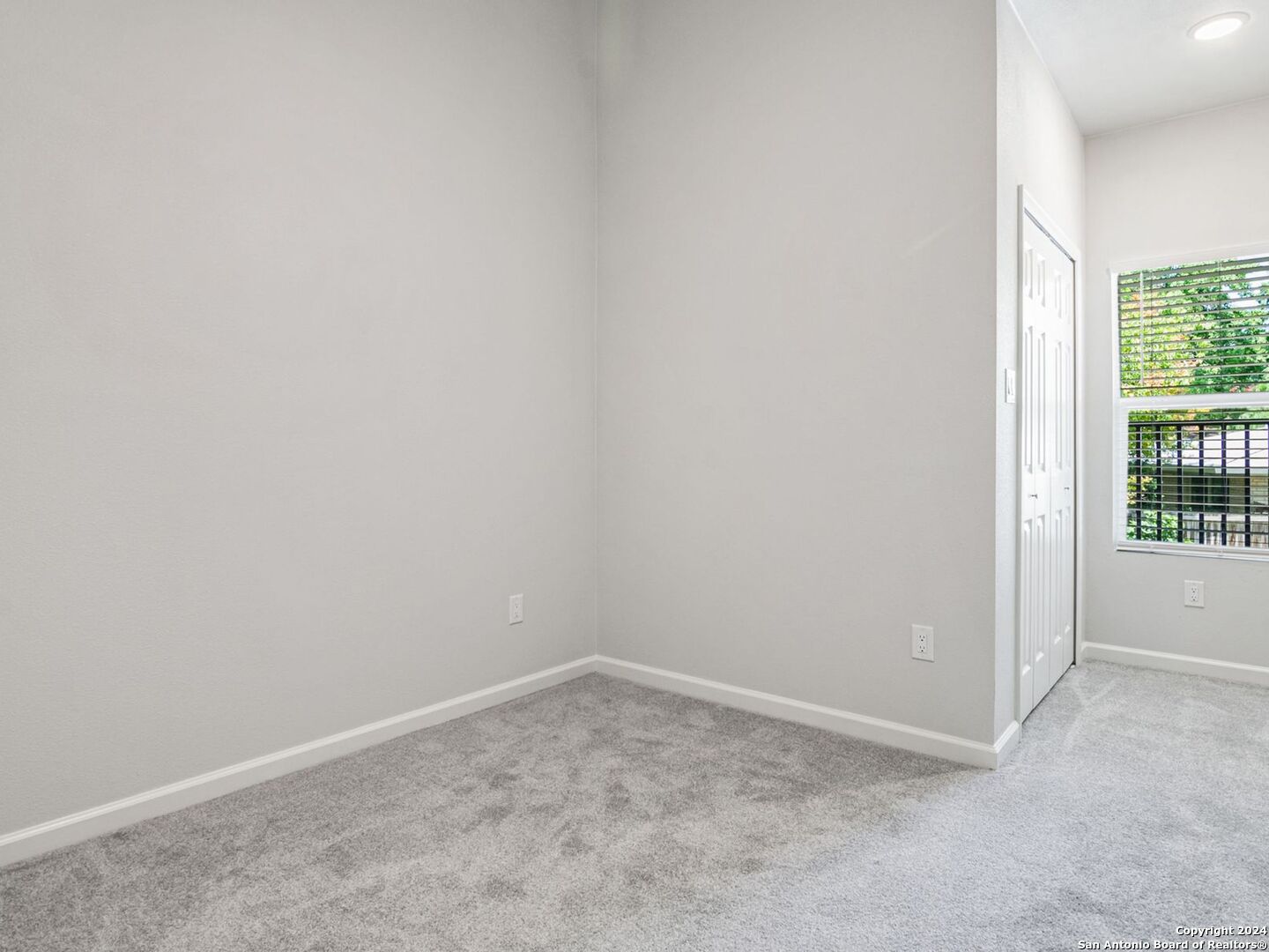 1002 MORNINGSIDE DRIVE 5