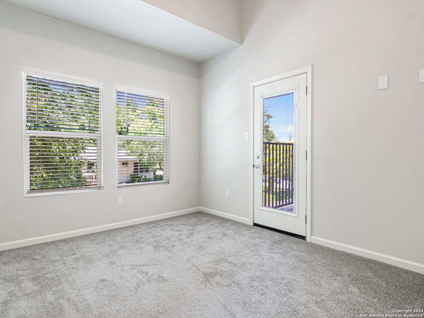 1002 MORNINGSIDE DRIVE 5