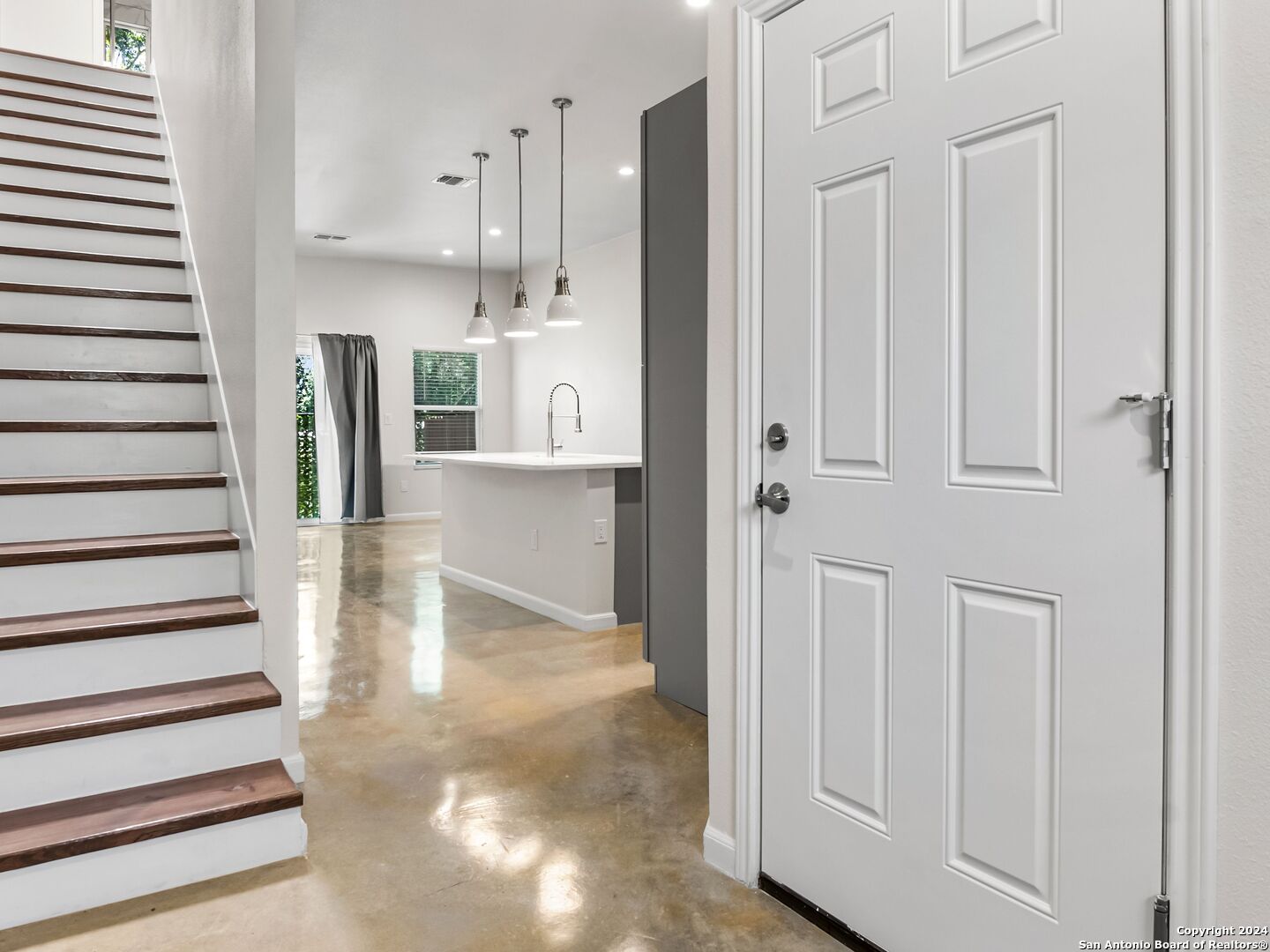 1002 MORNINGSIDE DRIVE 3