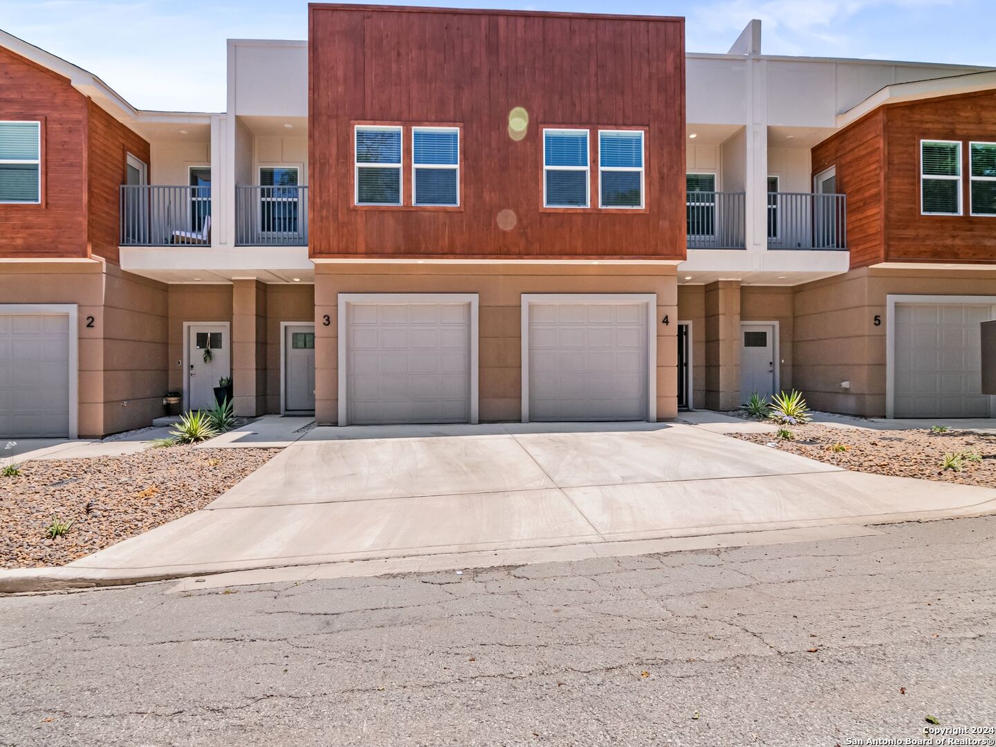 1002 MORNINGSIDE DRIVE 3