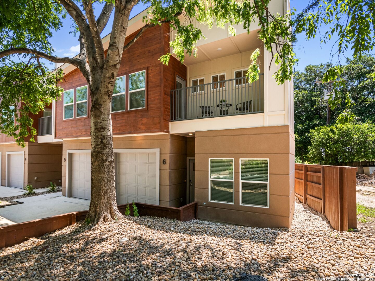 1002 MORNINGSIDE DRIVE 6