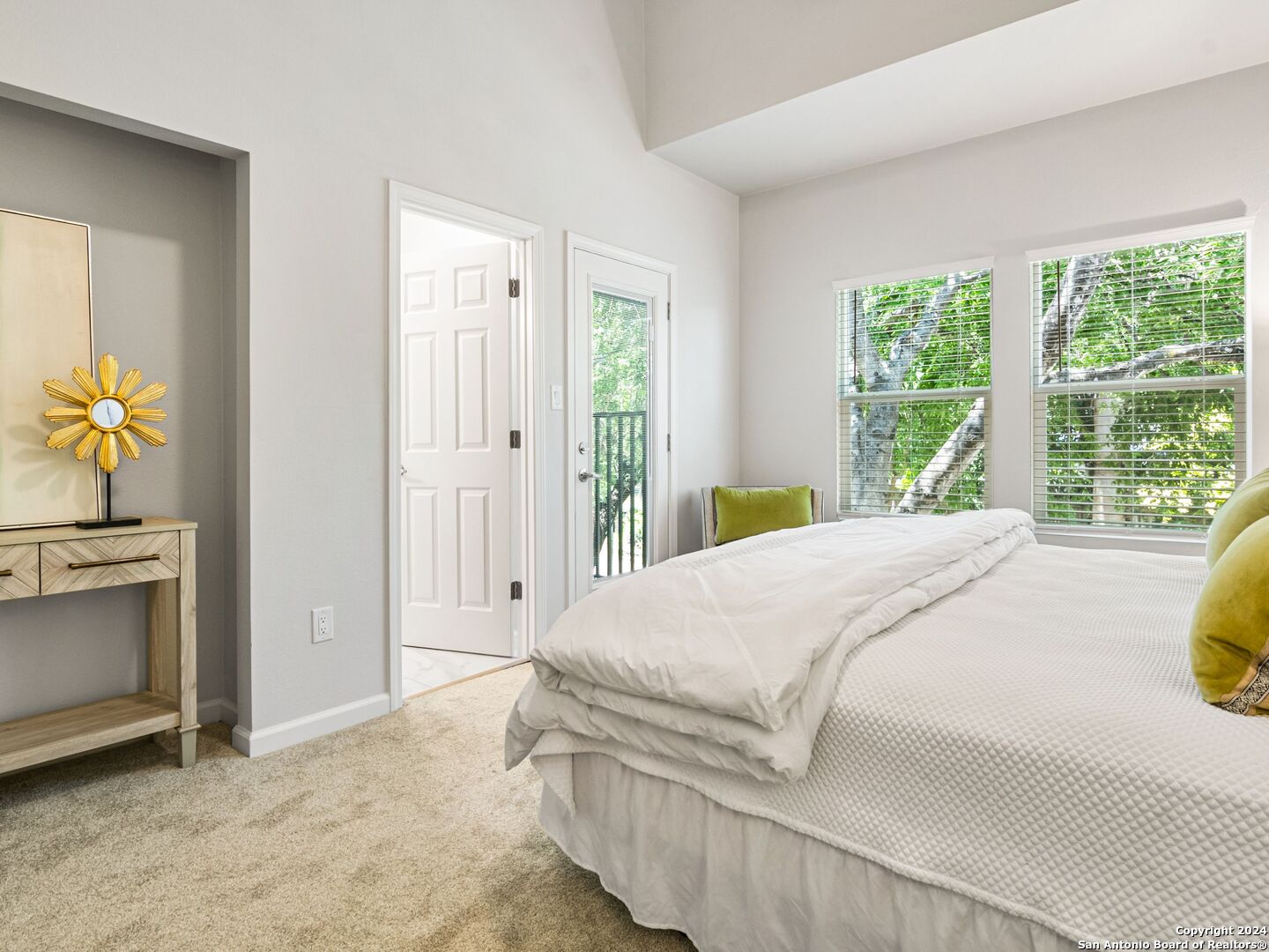 1002 MORNINGSIDE DRIVE 6