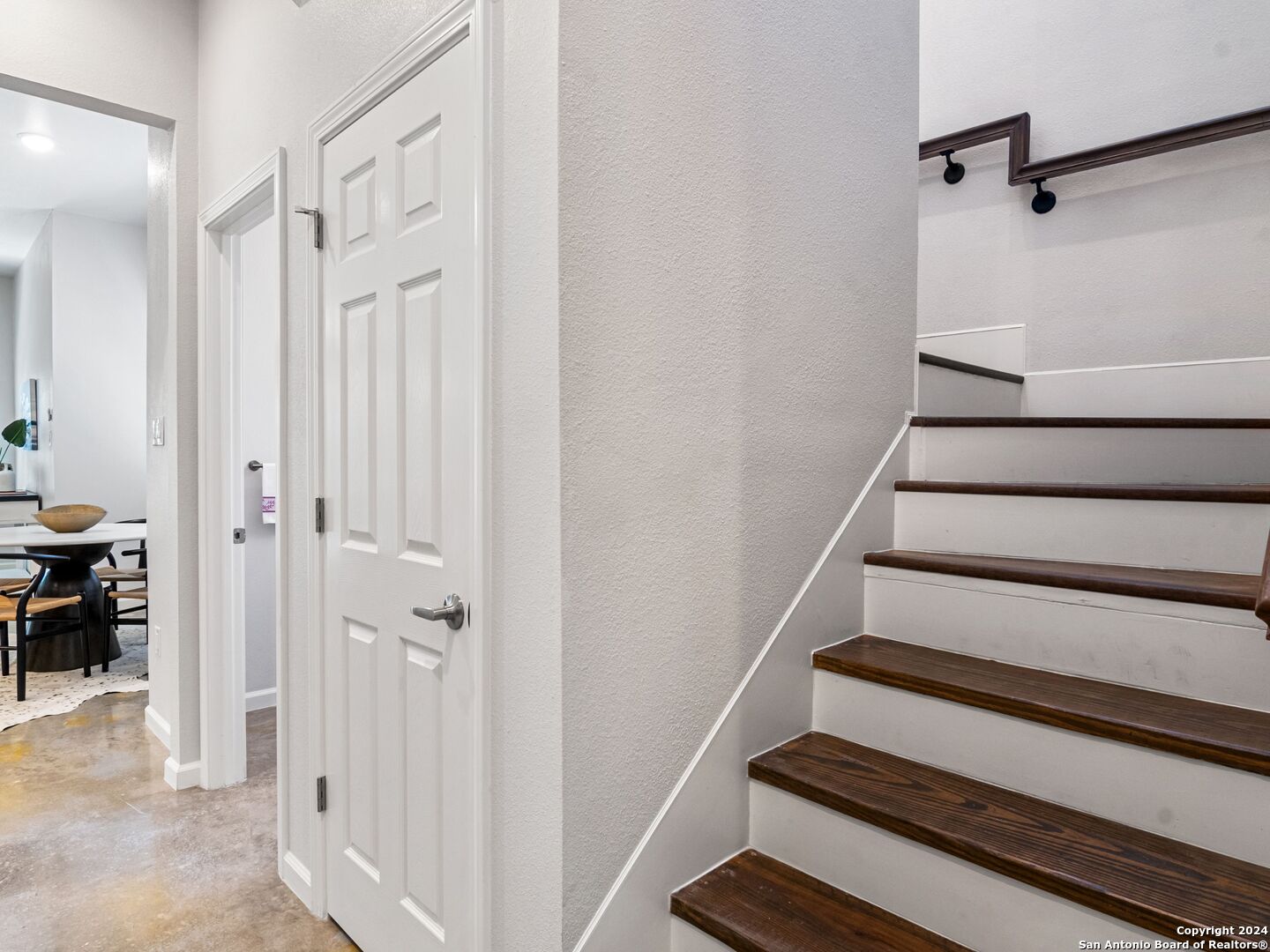 1002 MORNINGSIDE DRIVE 6