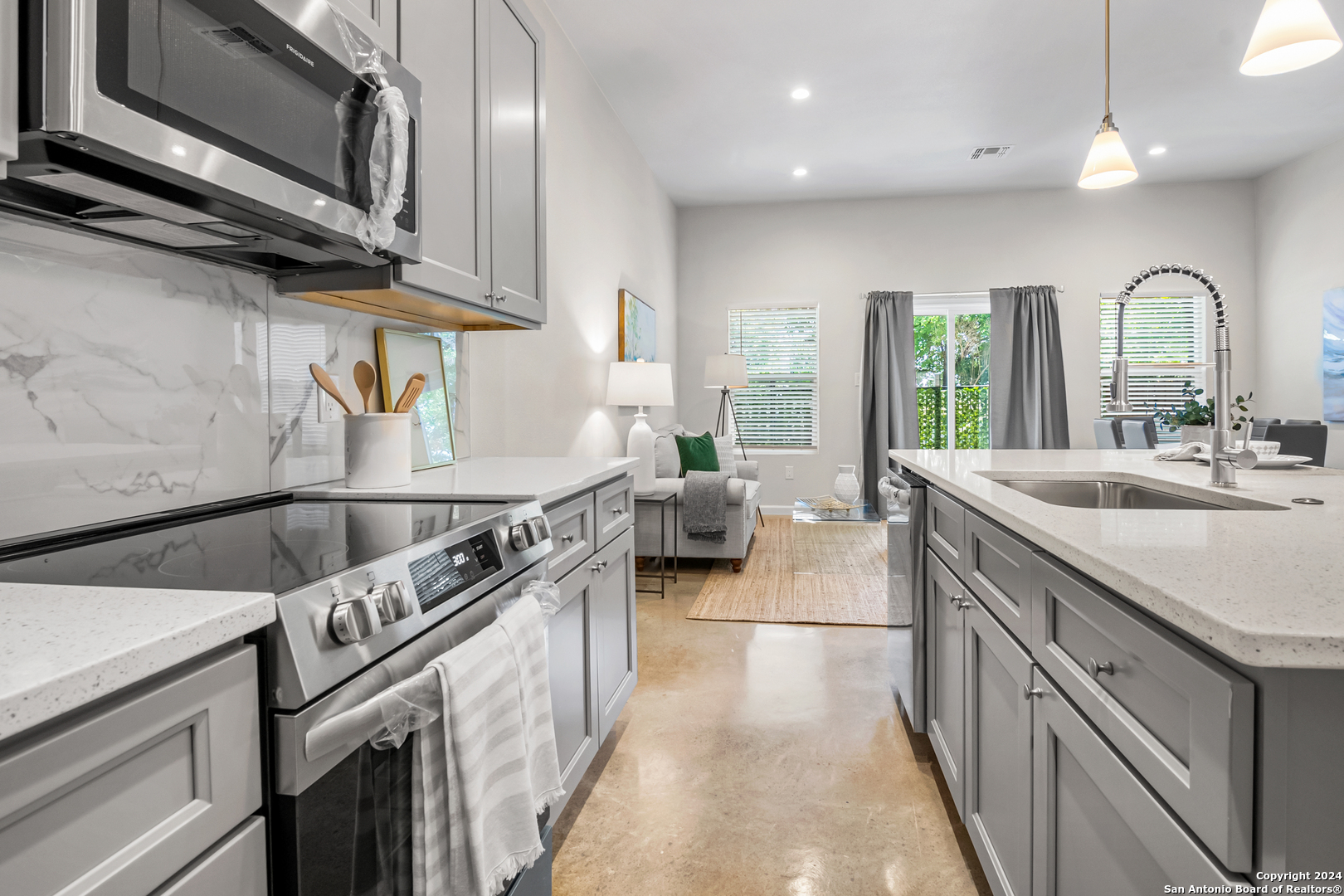 1002 Morningside Dr. 4