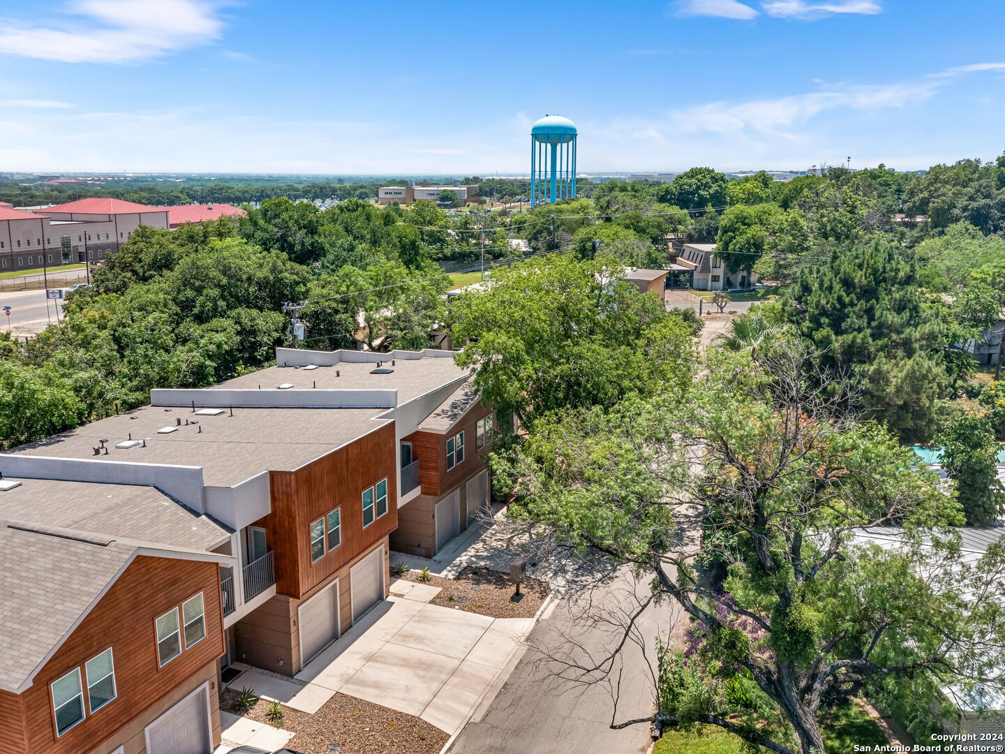 1002 MORNINGSIDE DRIVE 3