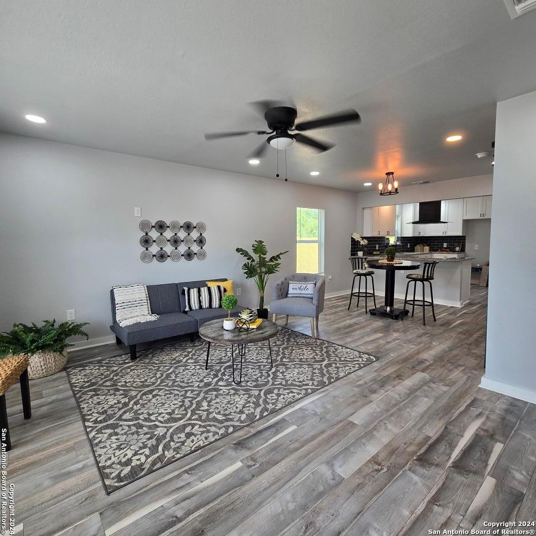 411 Hermine Blvd