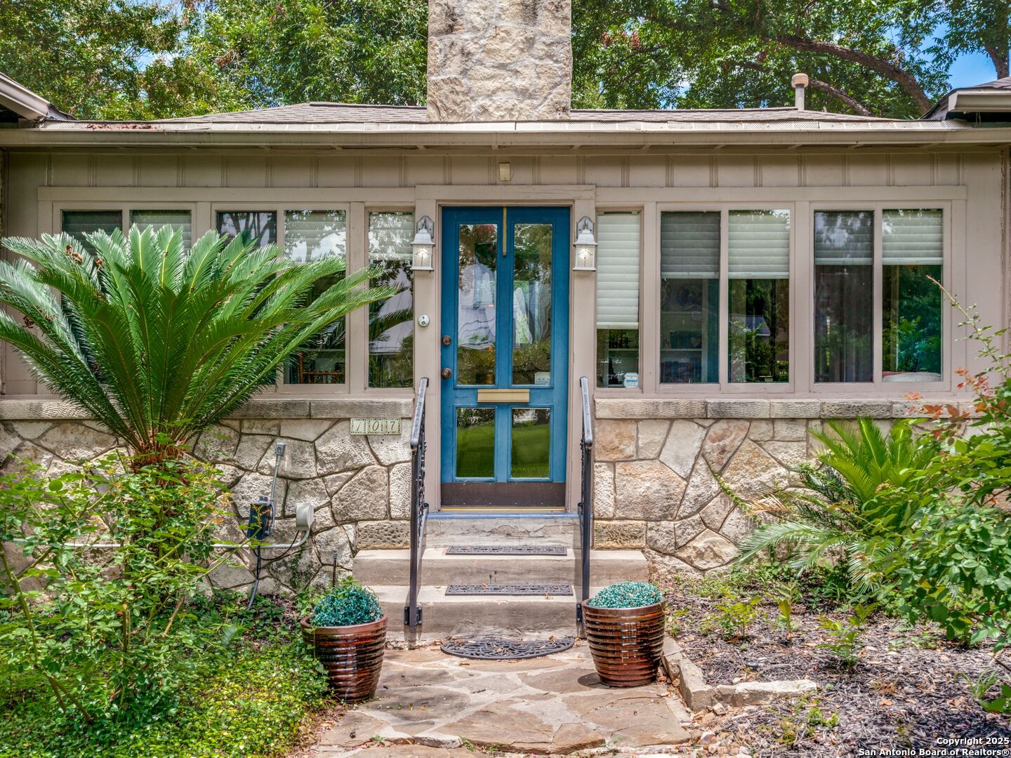 107 Charles RD