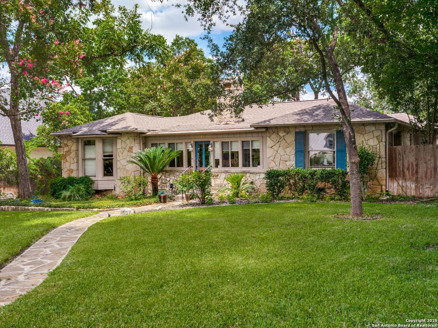 107 Charles RD