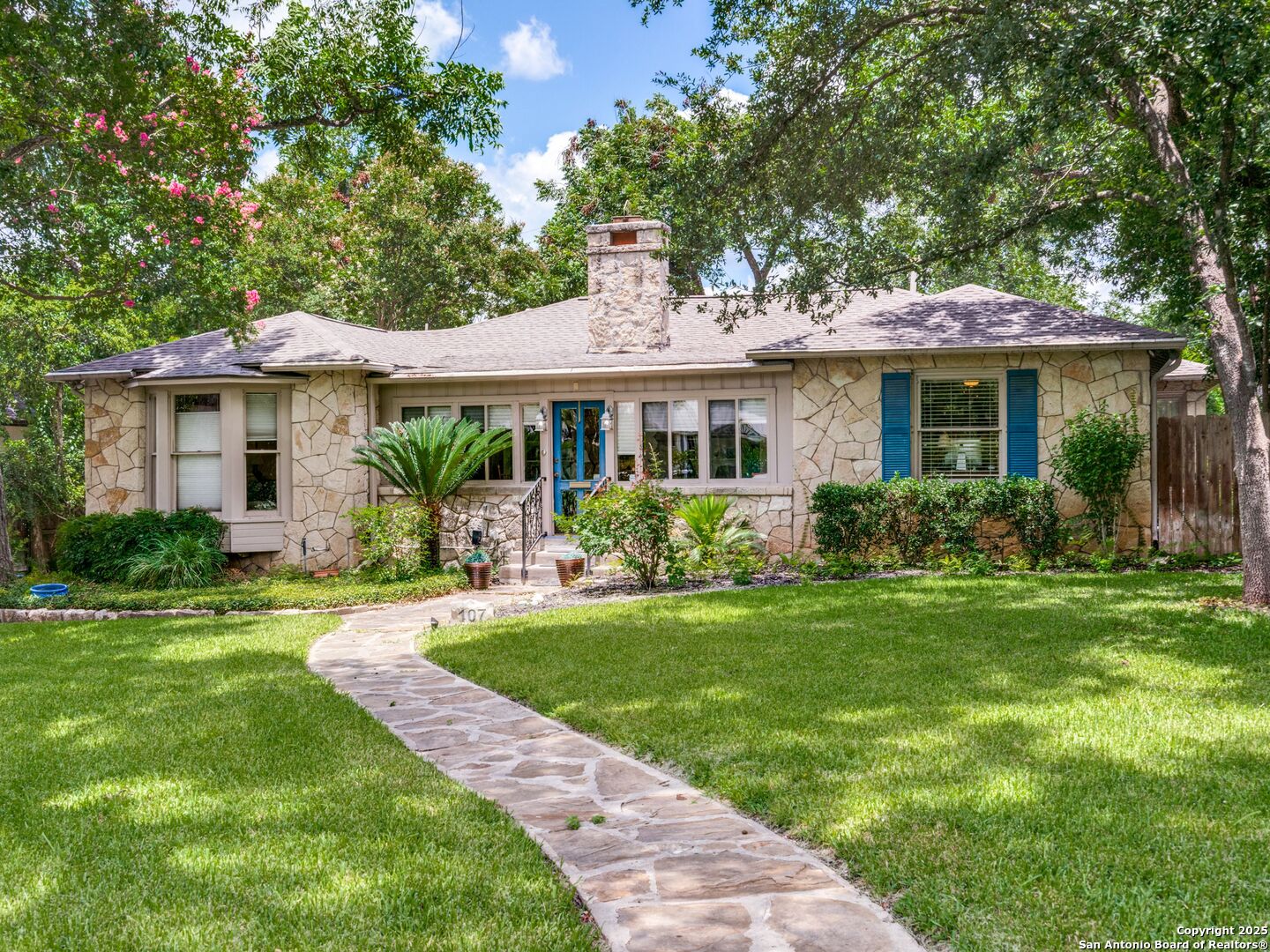 107 Charles RD