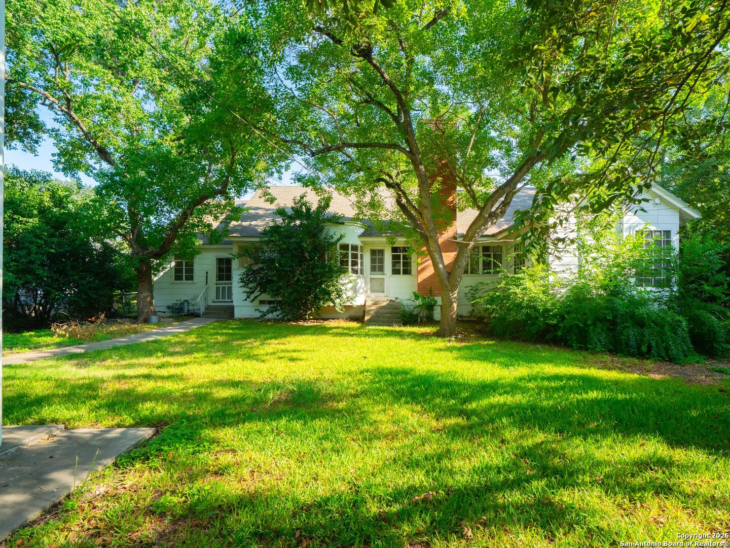 908 Garraty Rd