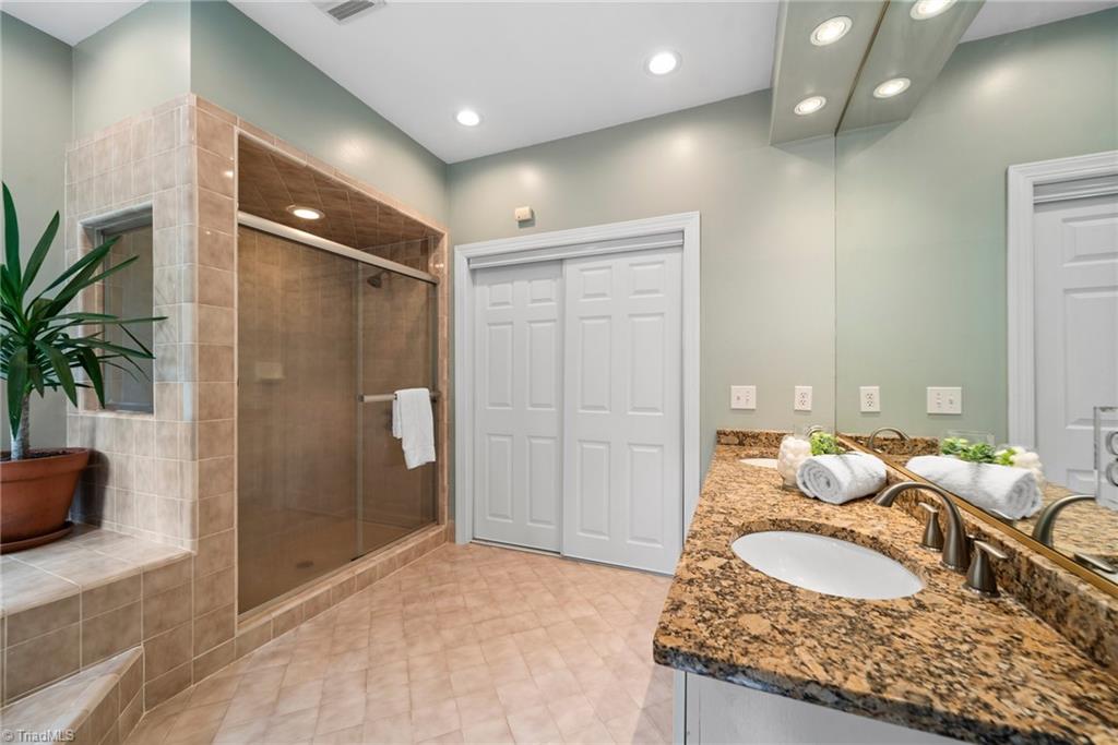 3806 Rockingham Road S