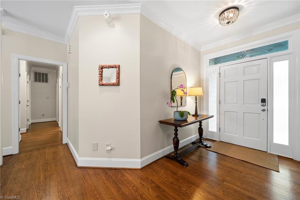 3806 Rockingham Road S