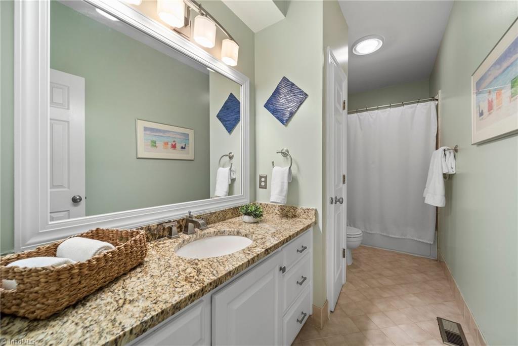 3806 Rockingham Road S