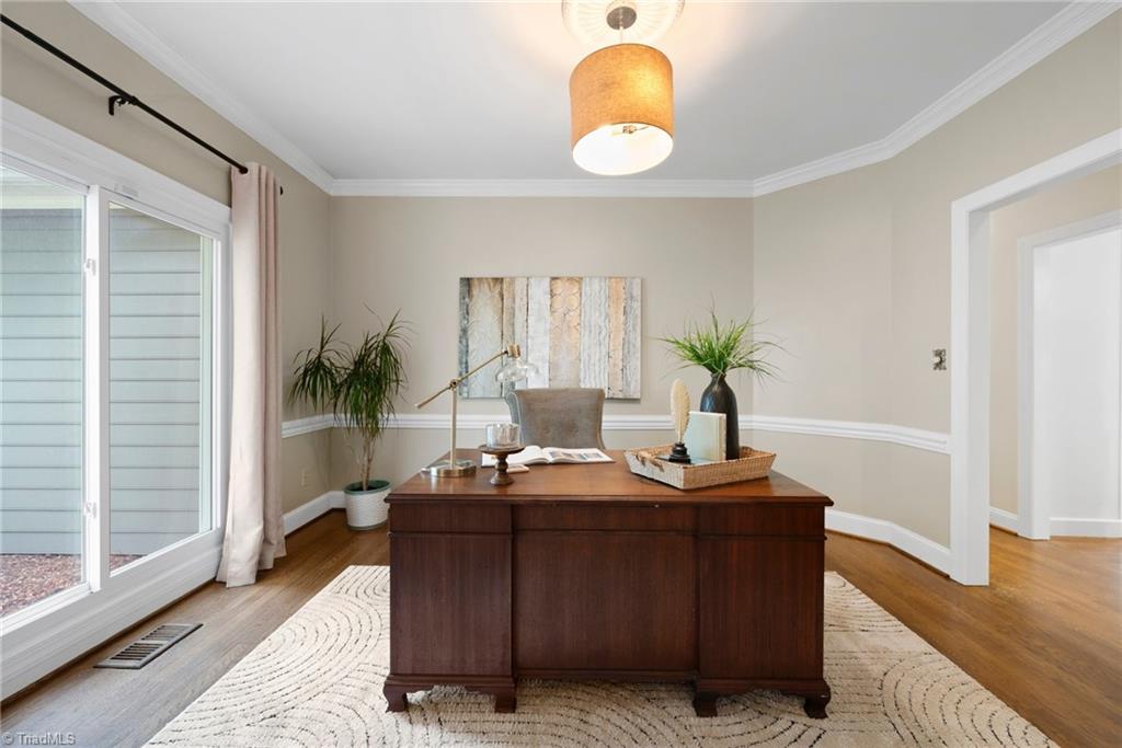 3806 Rockingham Road S