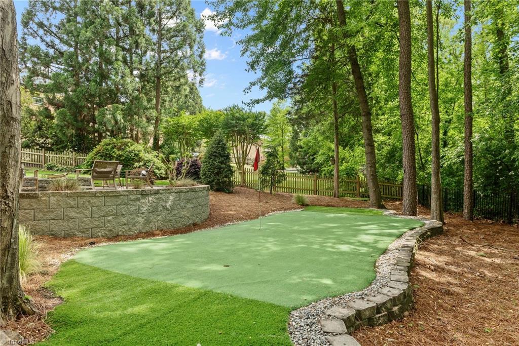 3806 Rockingham Road S