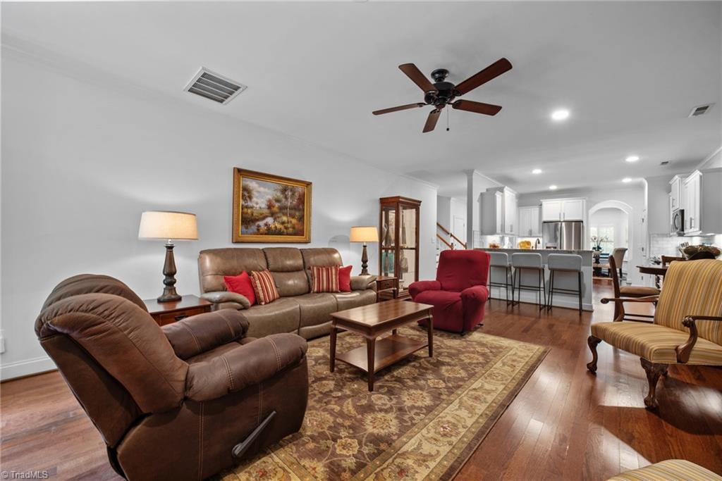 201 Jordan Ridge Way