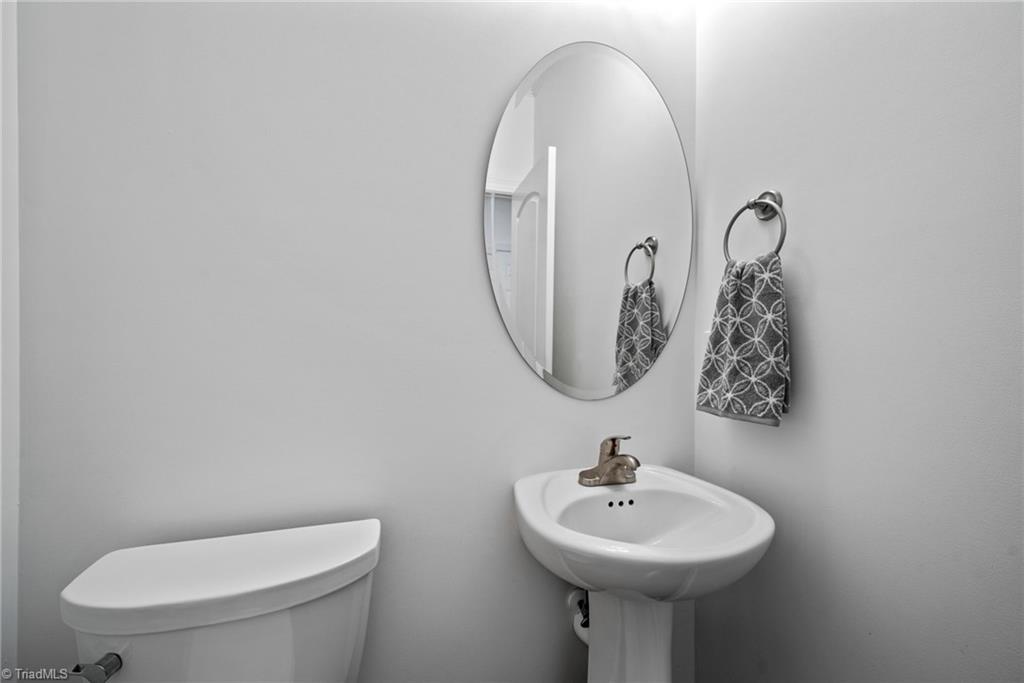 201 Jordan Ridge Way