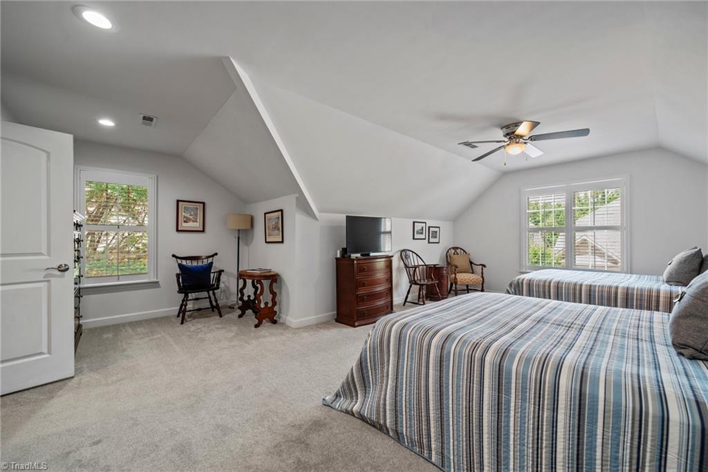 201 Jordan Ridge Way