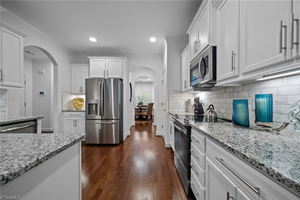 201 Jordan Ridge Way