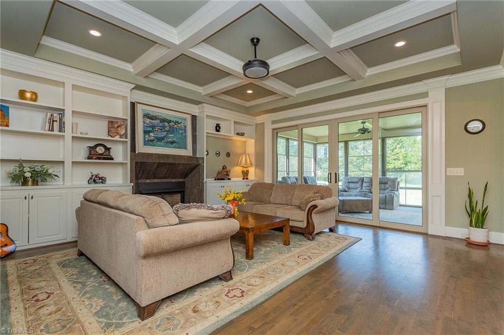 119 Cobblestone Walk Drive