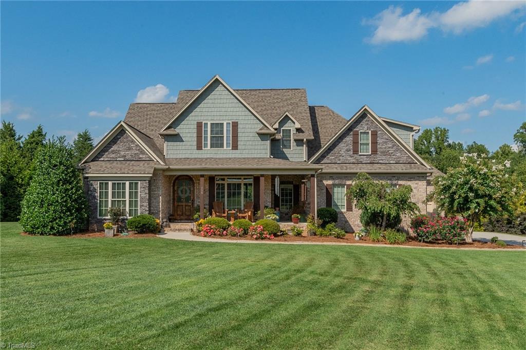 119 Cobblestone Walk Drive