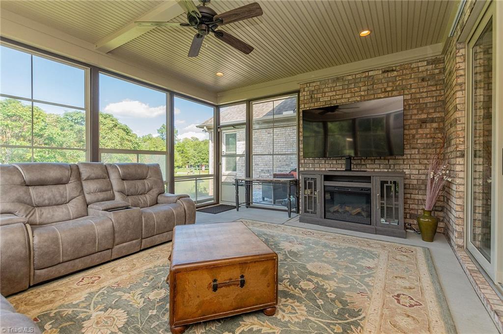 119 Cobblestone Walk Drive