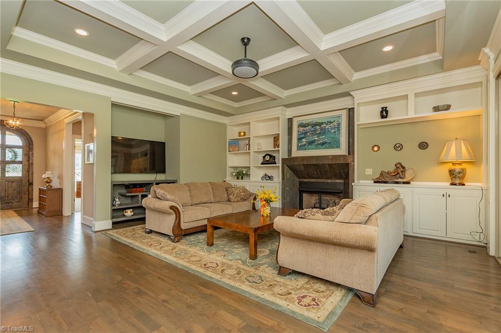 119 Cobblestone Walk Drive