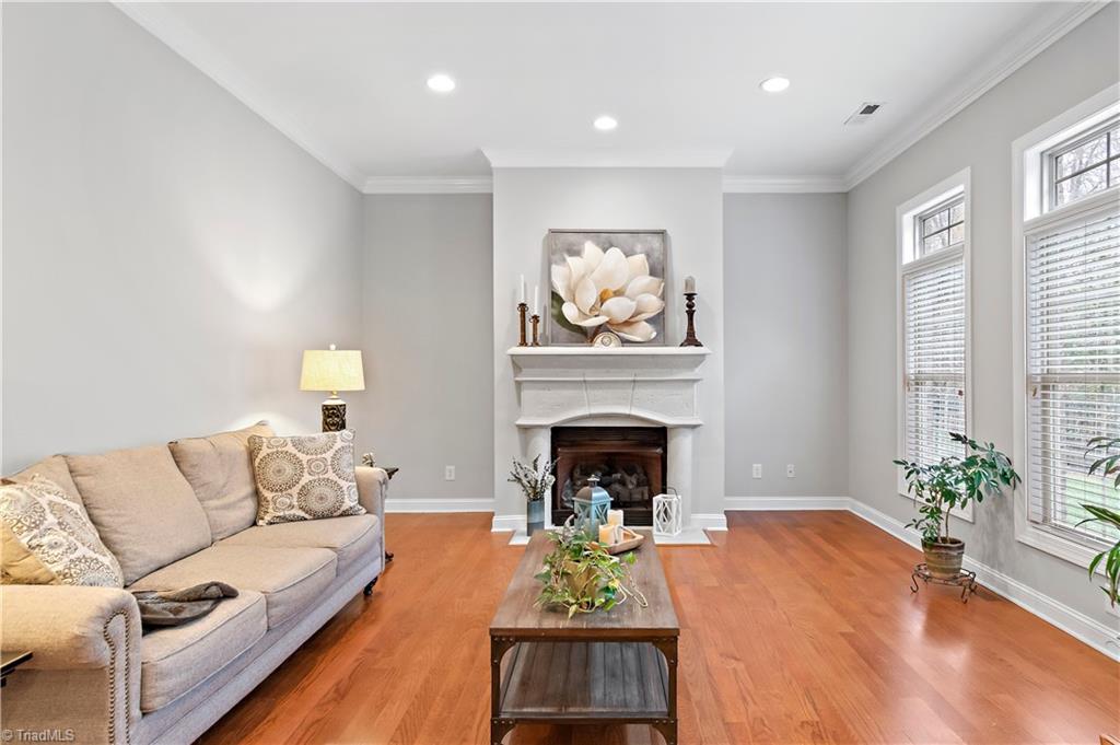 894 Mallard Landing Boulevard