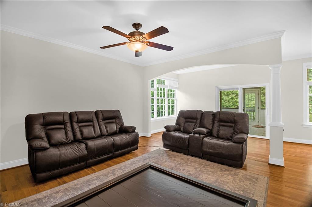 8916 Grove Park Drive