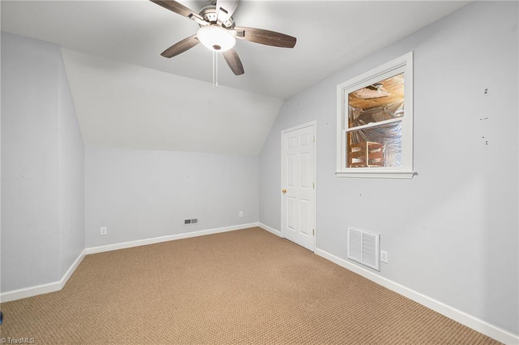 2804 County Clare Road