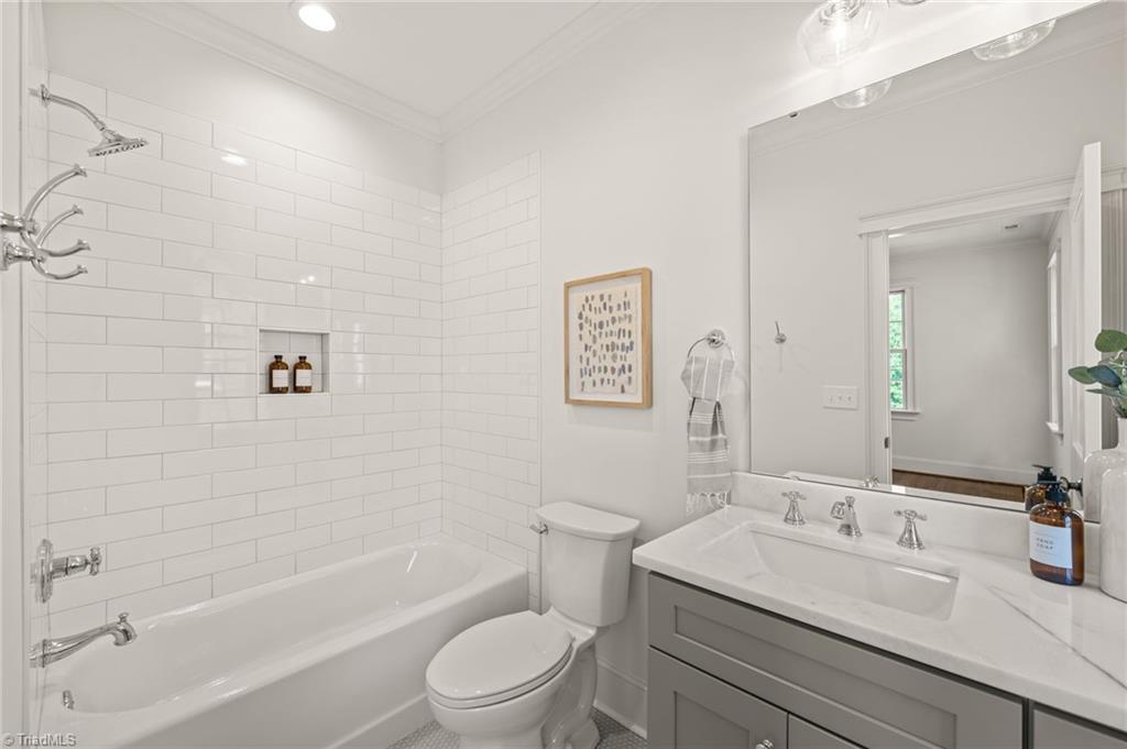 909 N Gregson Street