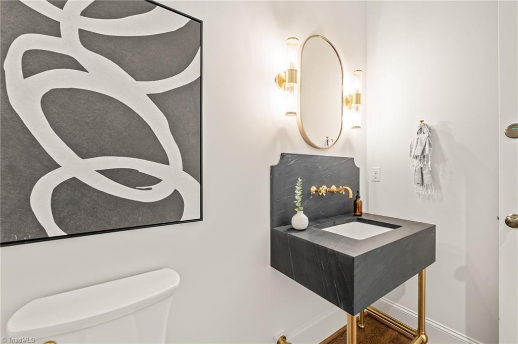 909 N Gregson Street