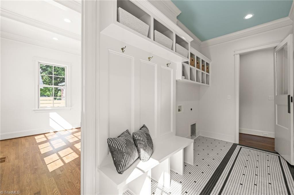 909 N Gregson Street