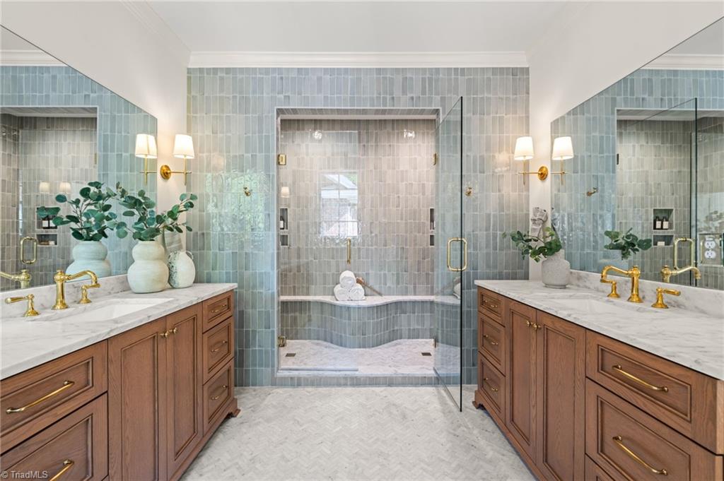 909 N Gregson Street