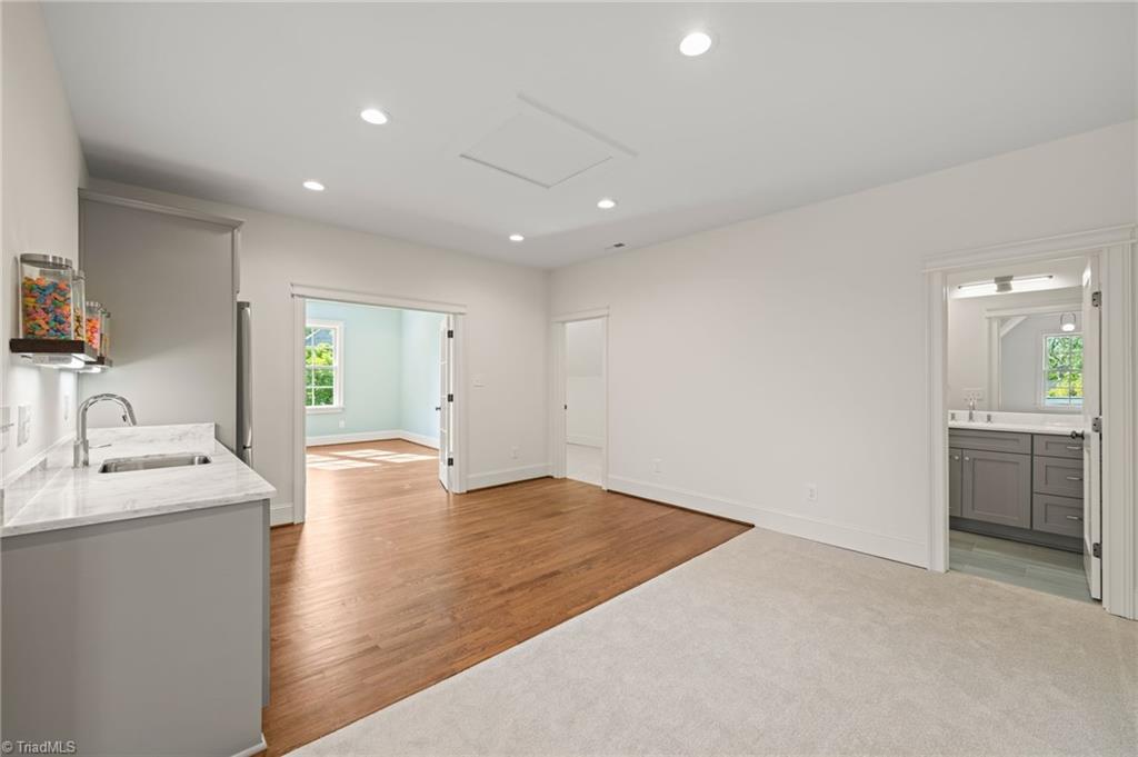 909 N Gregson Street