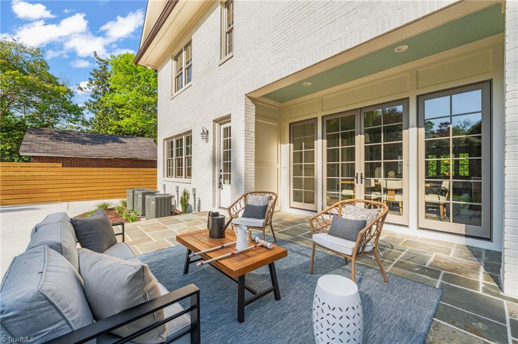 909 N Gregson Street