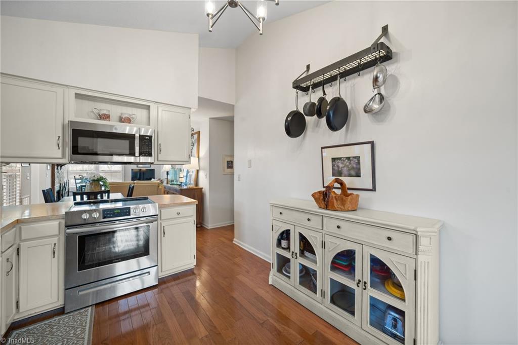 206 Tabor View Lane, Winston-Salem