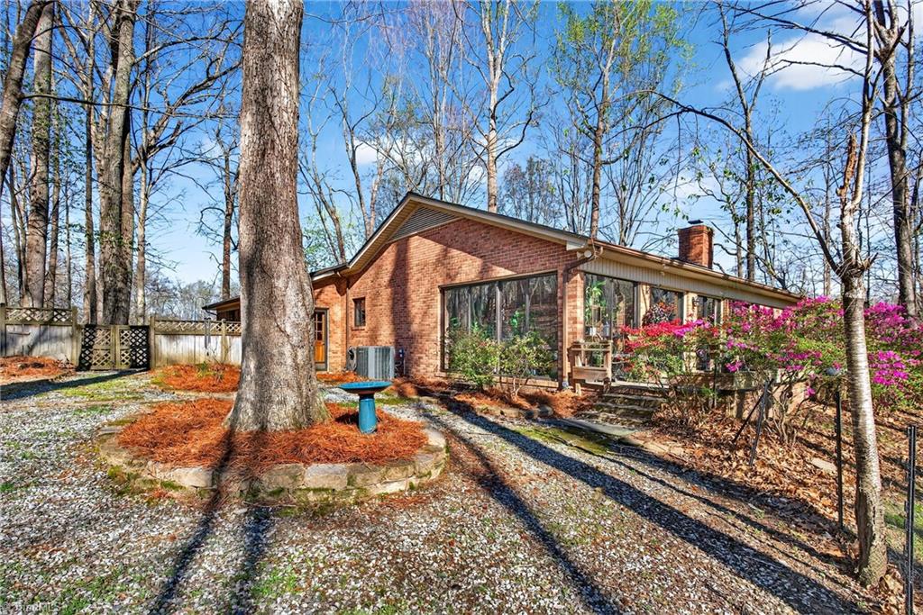 7736 Penns Grove Road