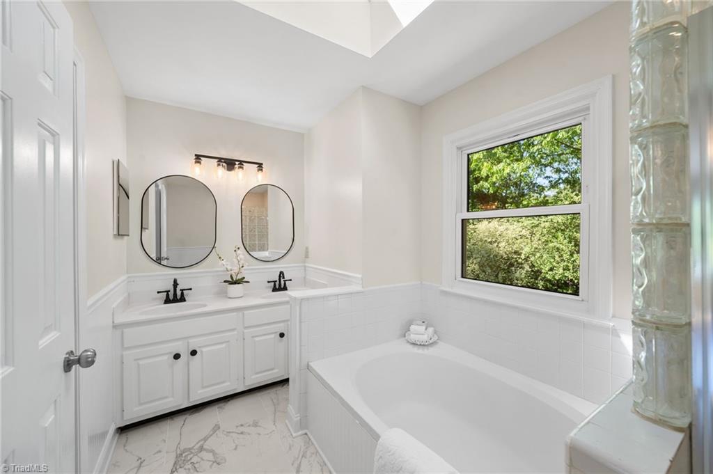 3504 Bent Creek Court