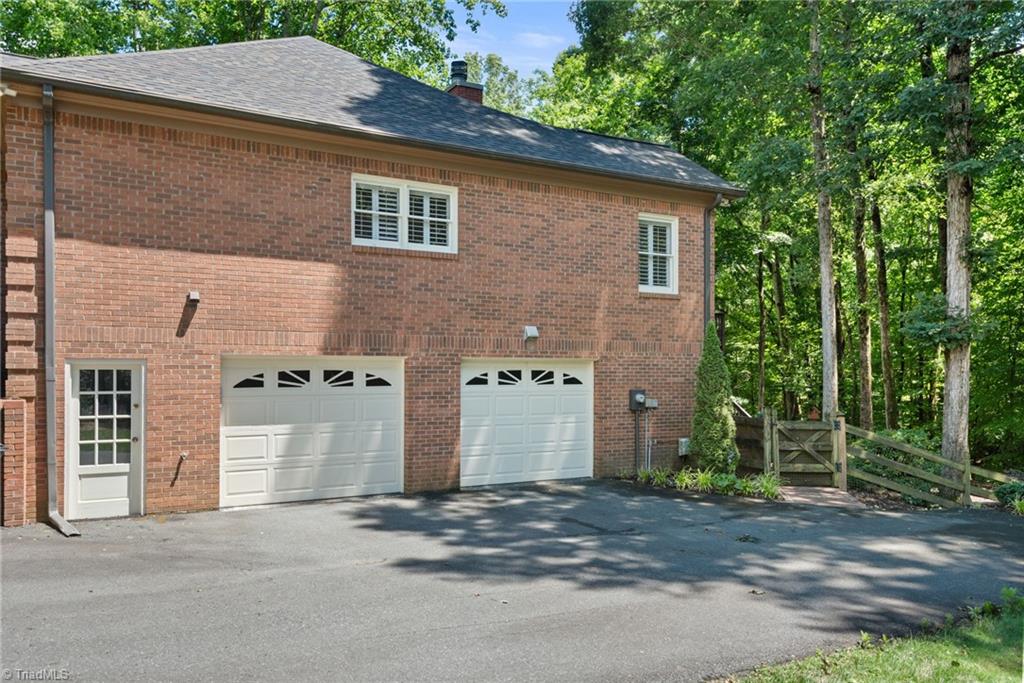 5021 Meadow Hill Court, Winston-Salem