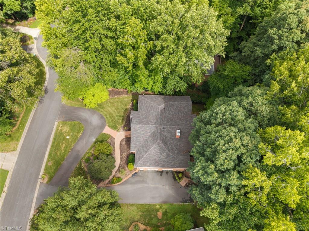 5021 Meadow Hill Court, Winston-Salem