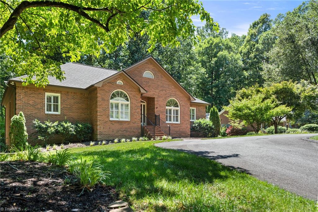 5021 Meadow Hill Court, Winston-Salem